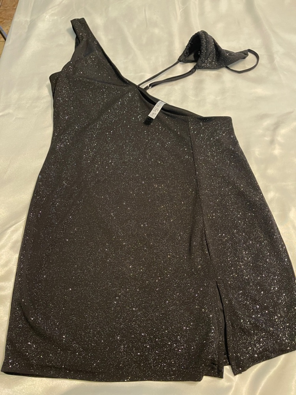 Lucy in the Sky Black One-Shoulder Sparkle Dress